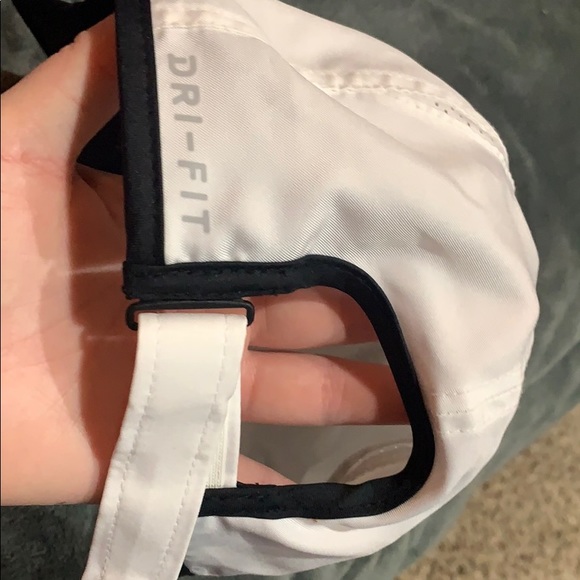 Nike Hat - Picture 3 of 3